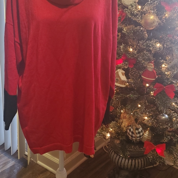 Red and black NWT tags sweater - Picture 2 of 5